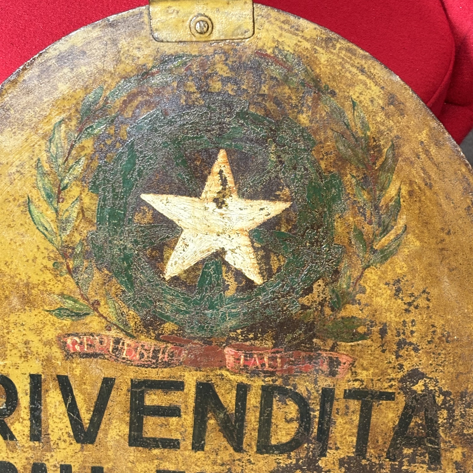 Antica insegna bifacciale in metallo Sali e Tabacchi XIX secolo . Mis 62 x 52 - immagine 10