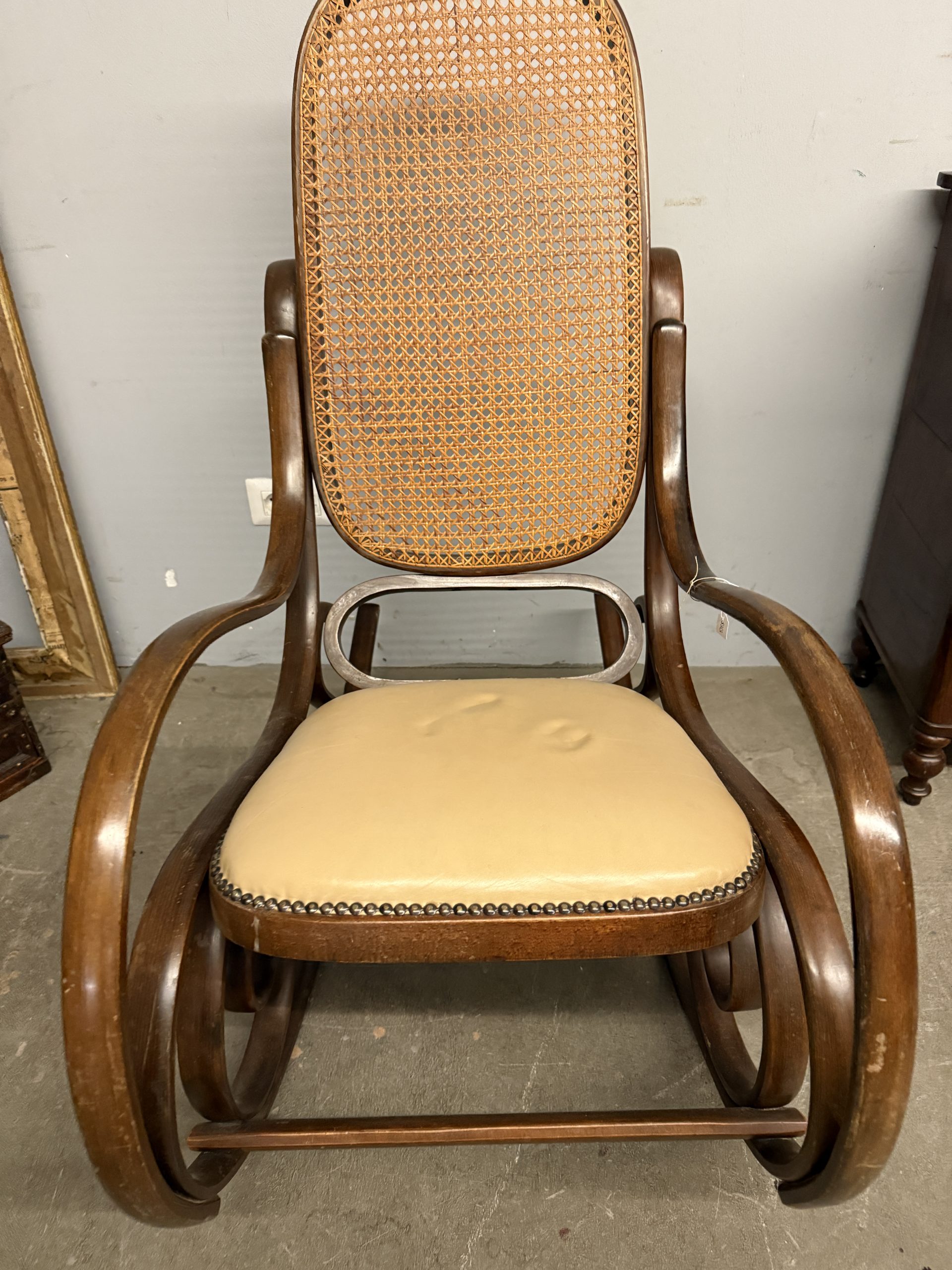 Poltrona a dondolo Salotto e Liberali anni '30, Napoli, marchiato, stile Thonet - immagine 3
