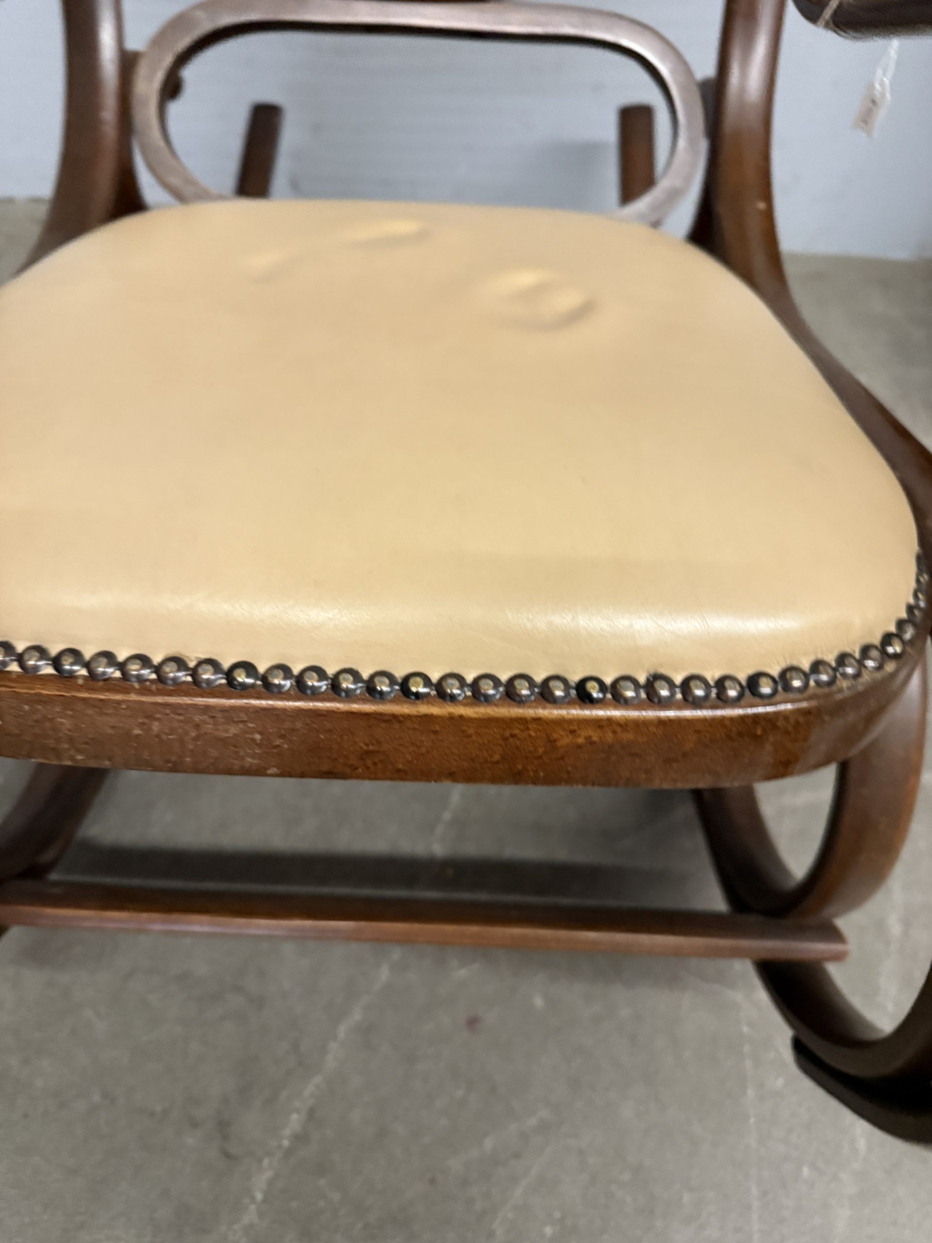 Poltrona a dondolo Salotto e Liberali anni '30, Napoli, marchiato, stile Thonet - immagine 6