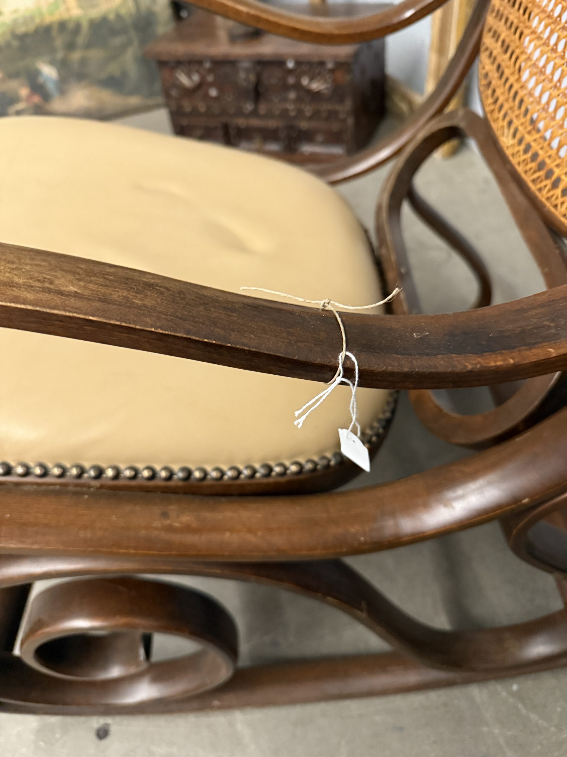Poltrona a dondolo Salotto e Liberali anni '30, Napoli, marchiato, stile Thonet - immagine 11