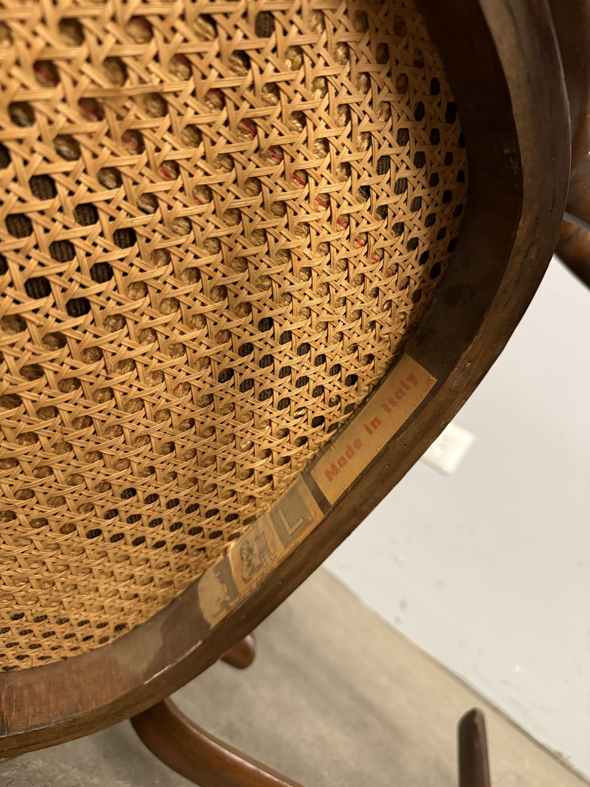 Poltrona a dondolo Salotto e Liberali anni '30, Napoli, marchiato, stile Thonet - immagine 2