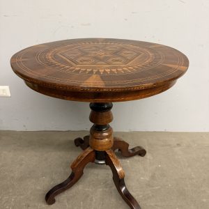 Antico tavolinetto rotondo a Rolo Emilia intarsiato, XIX sec, 73x70cm
