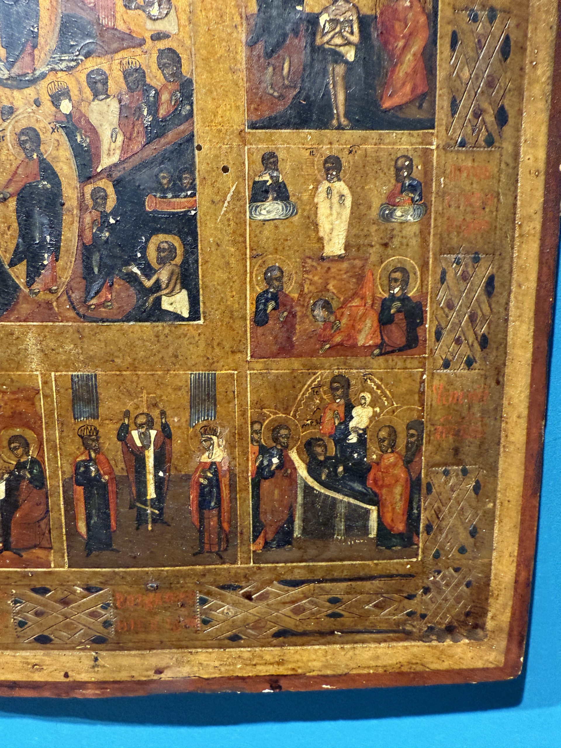 Antica Icona russa su tavola, raffigurante le Dodici Grandi Feste, Russia, XIX sec, 36x31cm - immagine 9