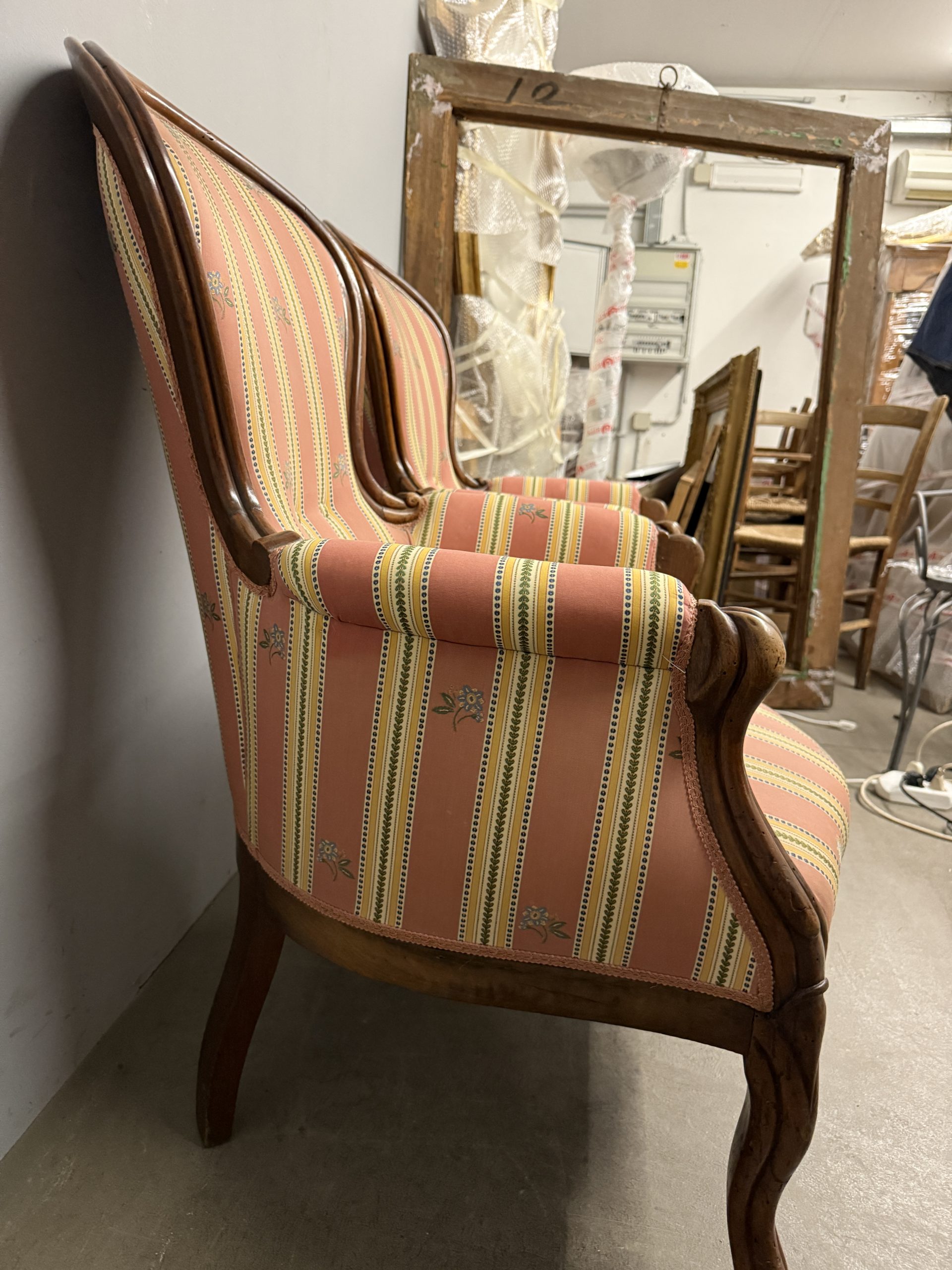 Antica coppia di poltrone Luigi Filippo in noce massello, XIX sec, 67x63x50cm - immagine 10