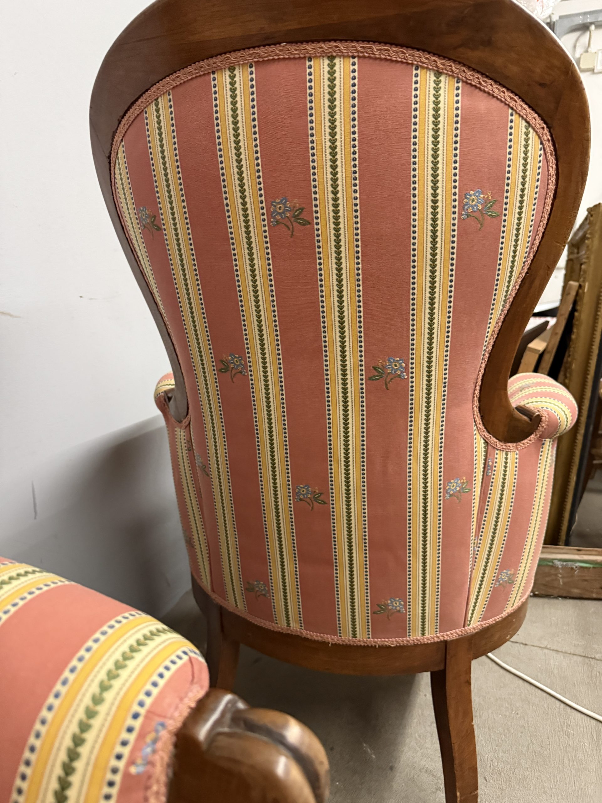 Antica coppia di poltrone Luigi Filippo in noce massello, XIX sec, 67x63x50cm - immagine 11