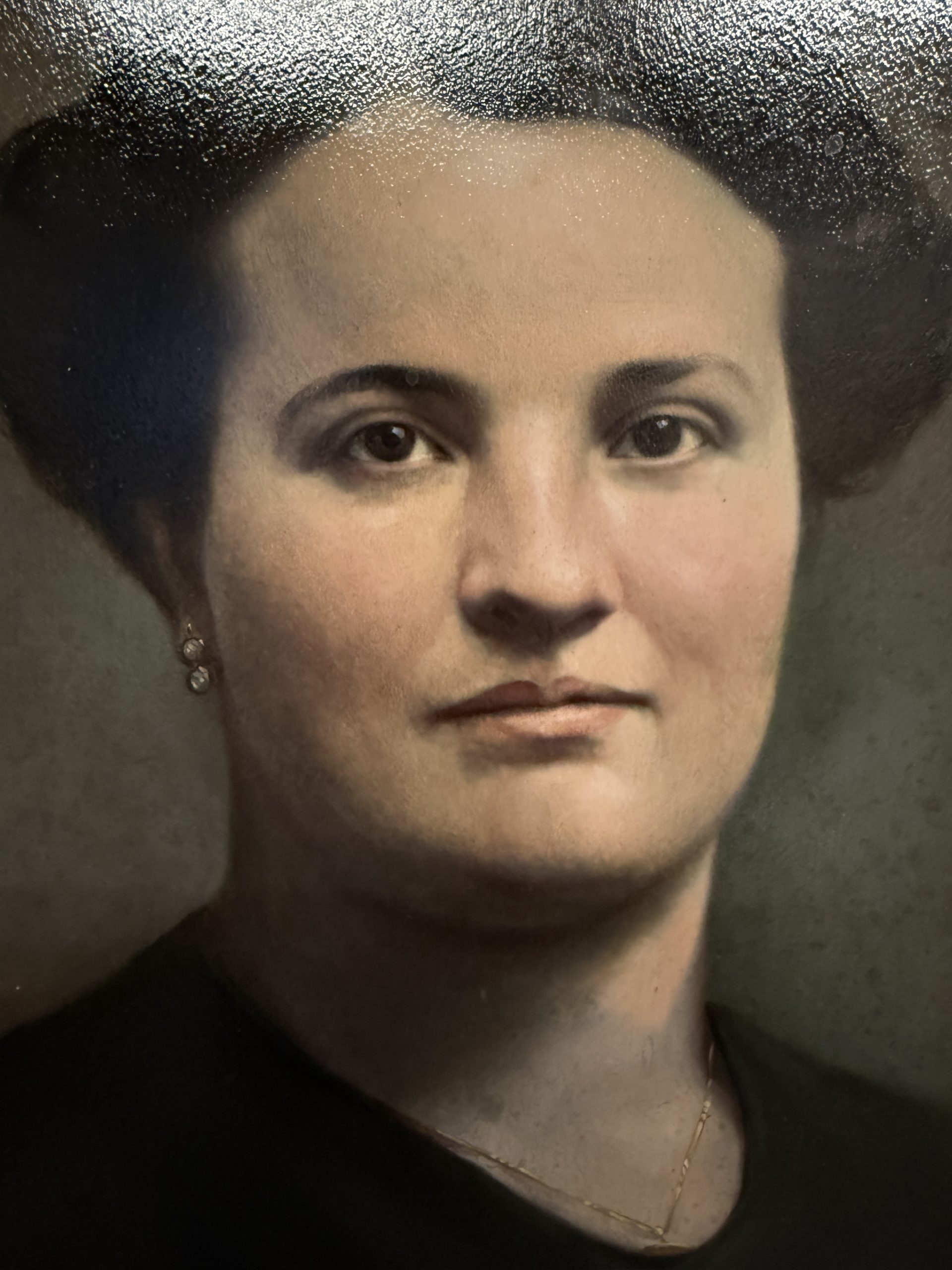 Antico dipinto olio su tavola ovale, XIX sec, raffigurante donna, 1902, 52x42cm - immagine 3
