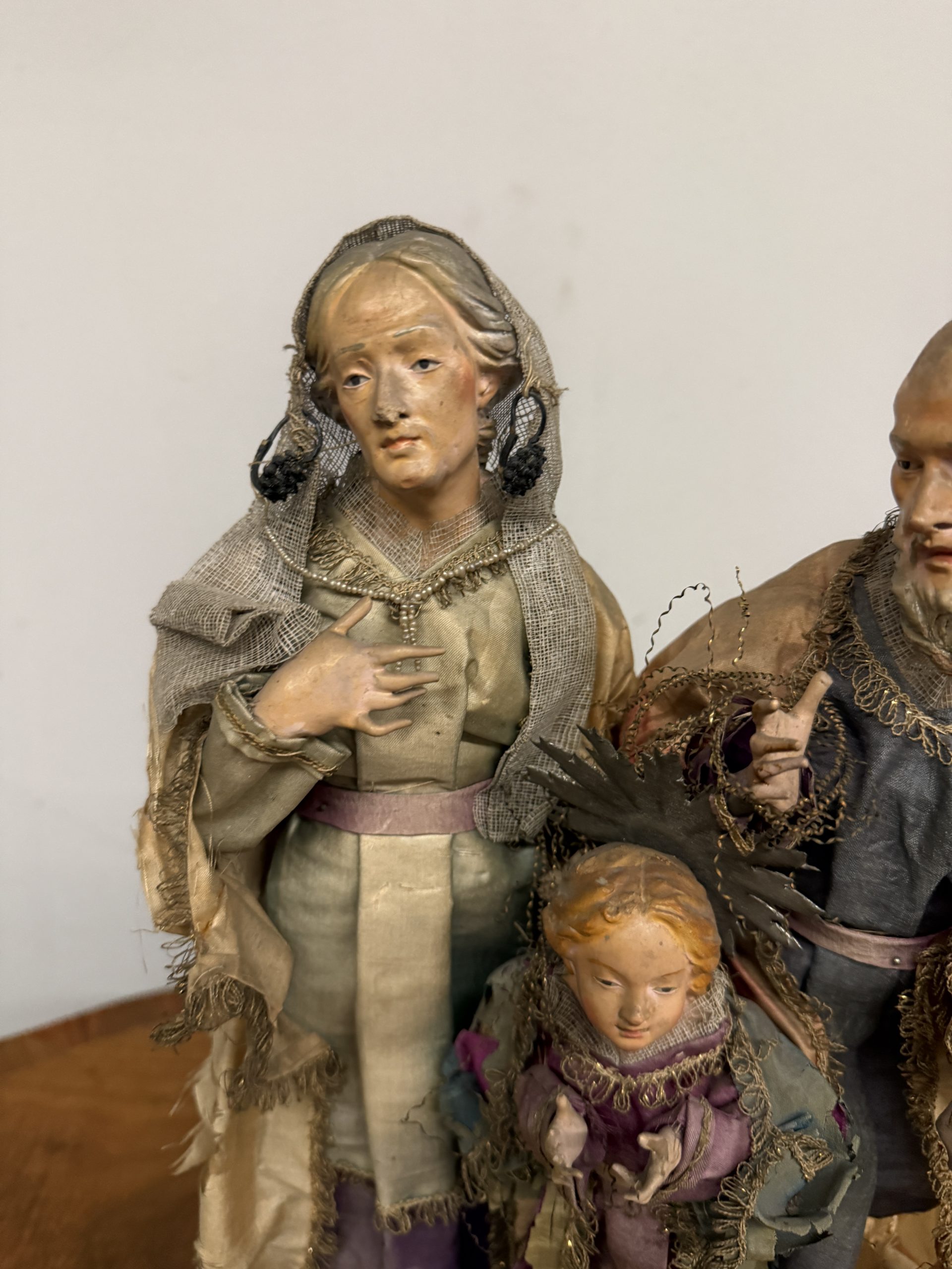 Antico gruppo scultoreo natività in terracotta, Napoli, XVII sec, 44x29cm - immagine 4