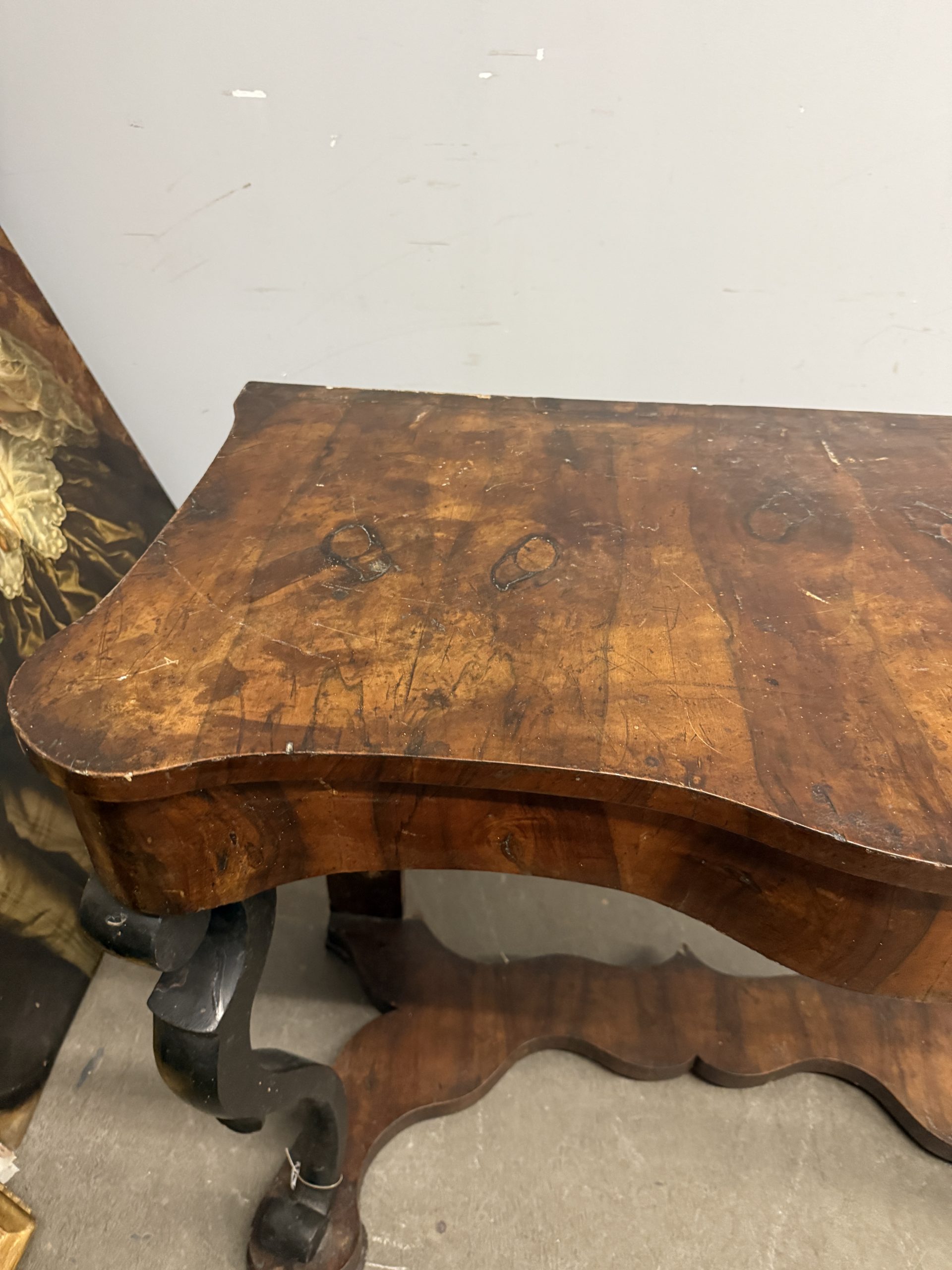 Antica console '800 in noce, 95x118x61cm in noce massello e parti in lastronatura, richiede intervento di restauro. - immagine 11