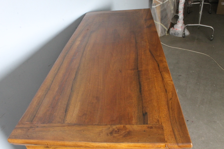 Antica credenza noce XIX sec cappuccina Biondo venata . Restaurata 130 x 55 , Altezza cm 106 - immagine 14
