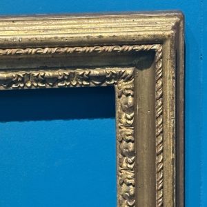 Alternative view of Antica cornice foglia oro del XVIII sec . Mis 60 x 60 (utile 50,50 x 37,50 )