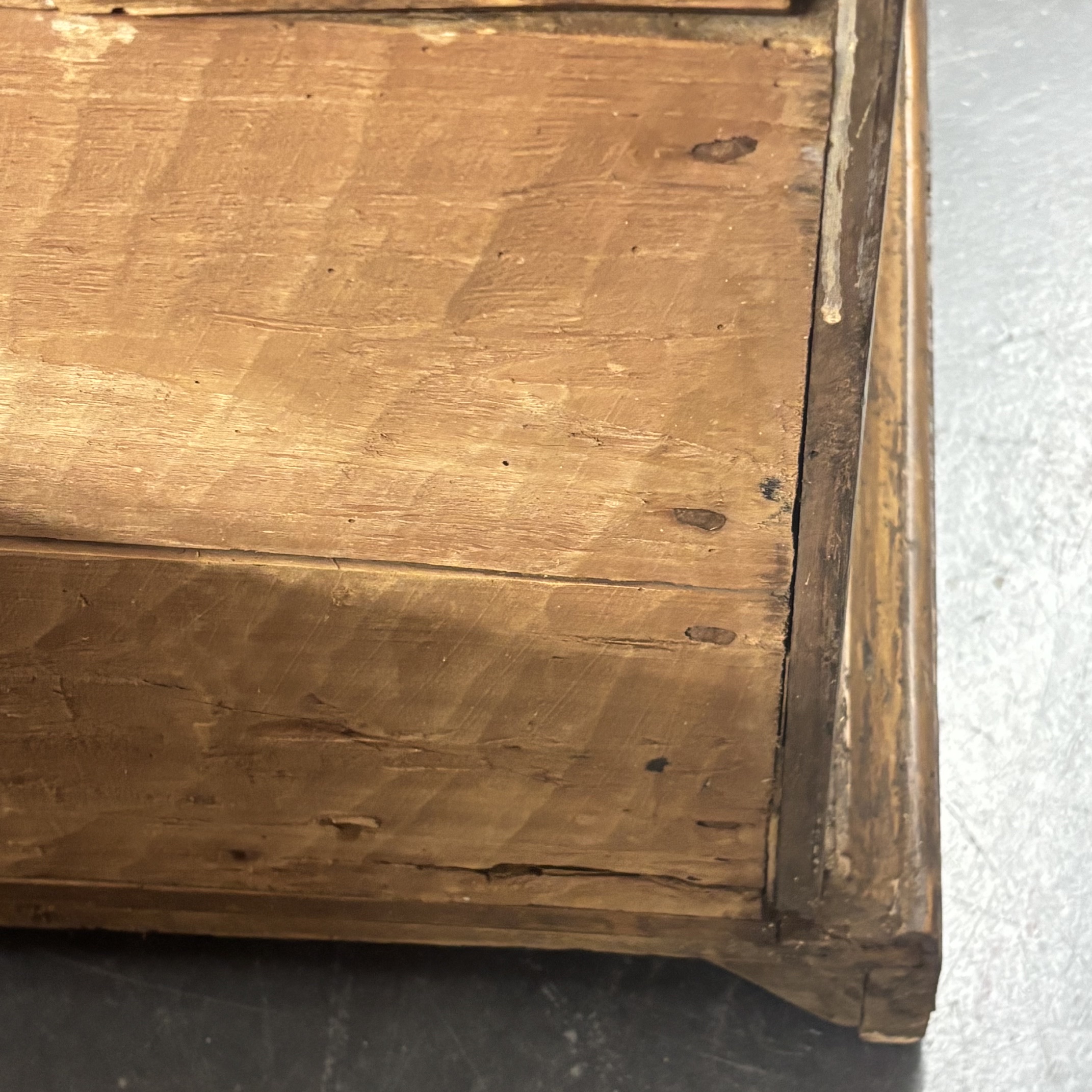 Antica credenza servante Bologna XVII sec noce . Mis 132 x 49 h 100 - immagine 8