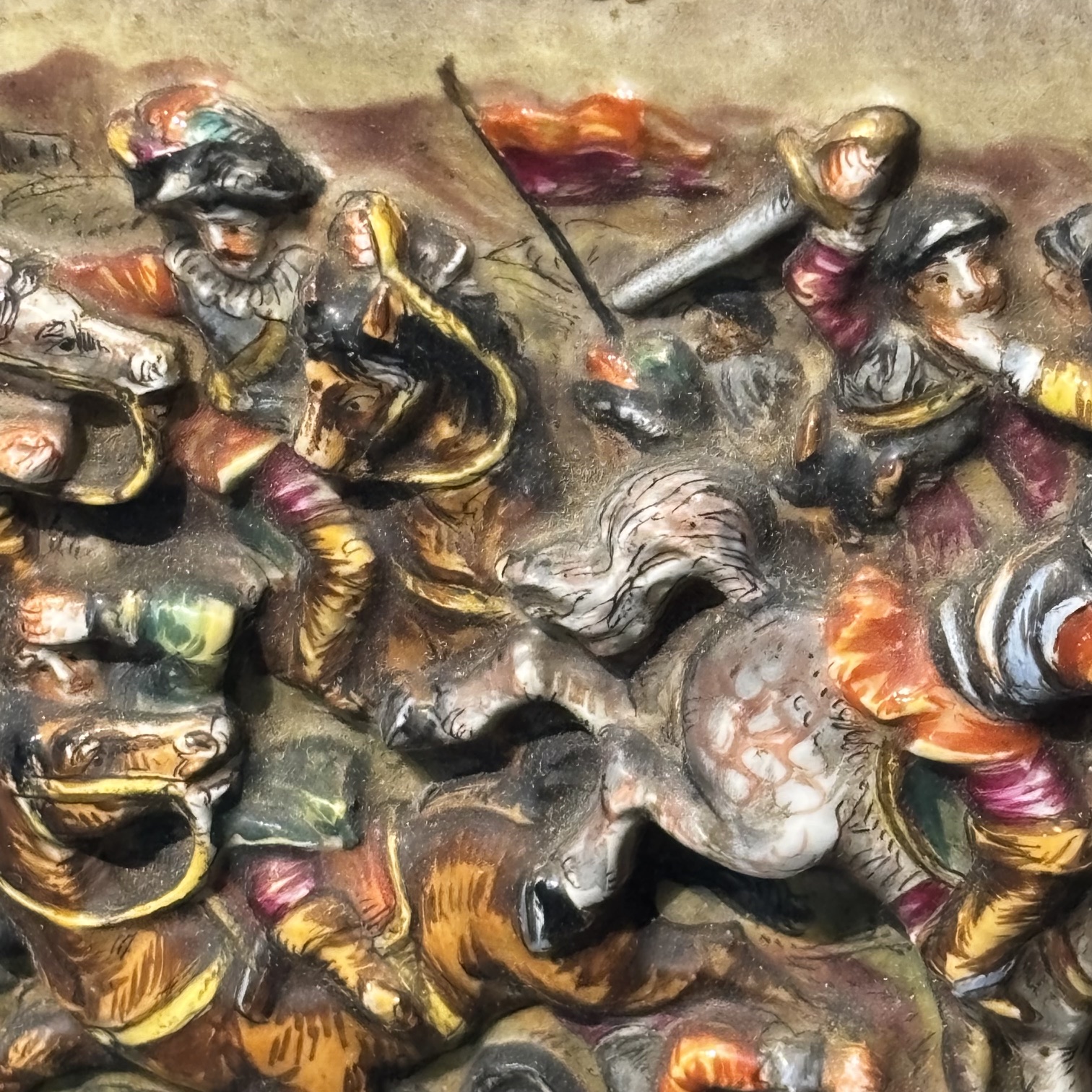 Antica placca in ceramica di Capodimonte -Napoli XIX sec . raffigurante “ La guerra dei trent’ anni “mis 27, 50 x 17 . - immagine 6