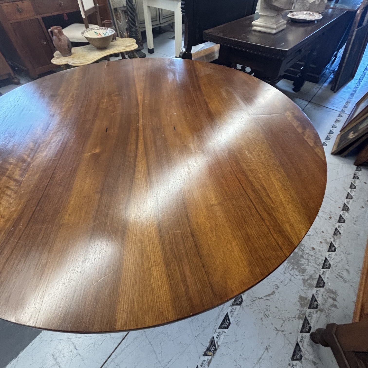 Antico tavolo a vela Luigi Filippo rotondo XIX sec noce. Mis cm 134 h80 piano spesso 2 cm - immagine 4