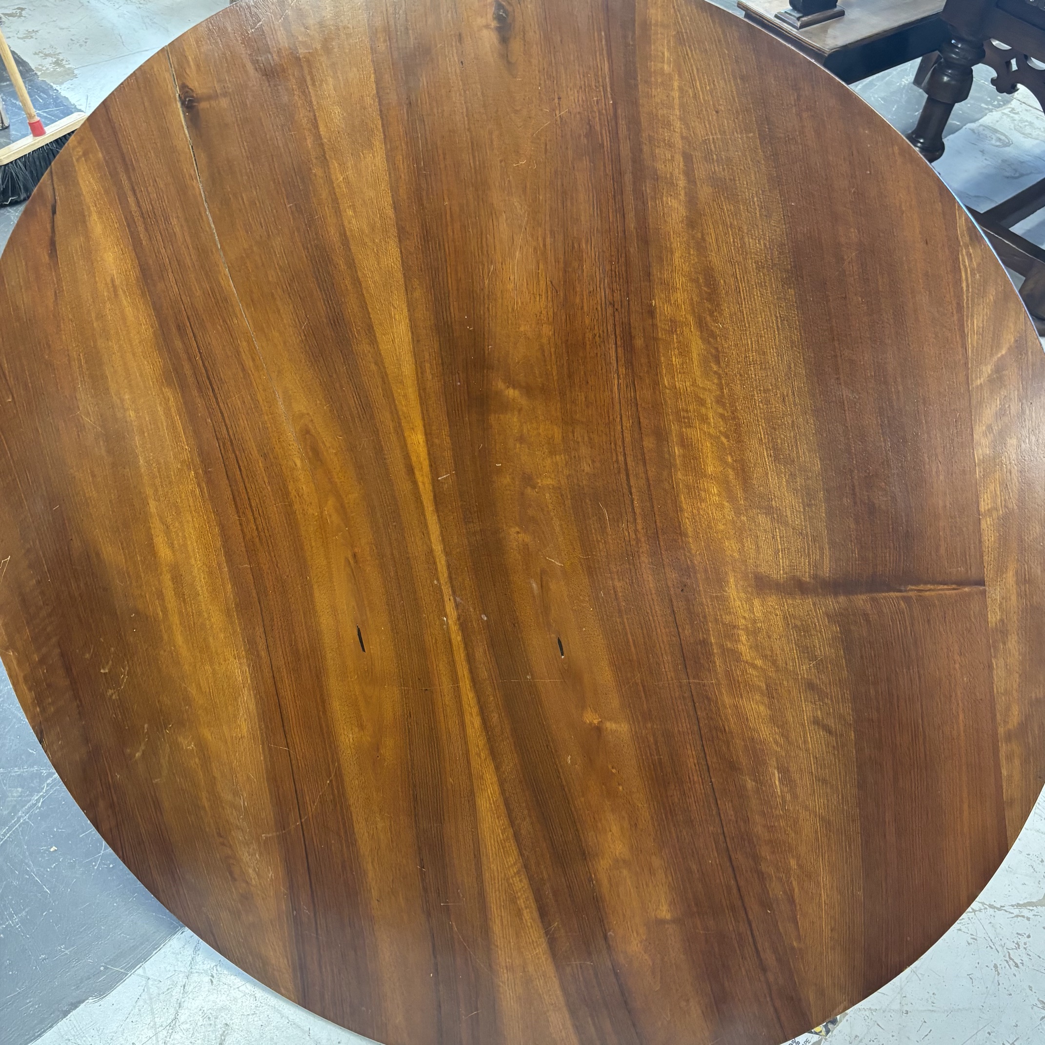 Antico tavolo a vela Luigi Filippo rotondo XIX sec noce. Mis cm 134 h80 piano spesso 2 cm - immagine 9