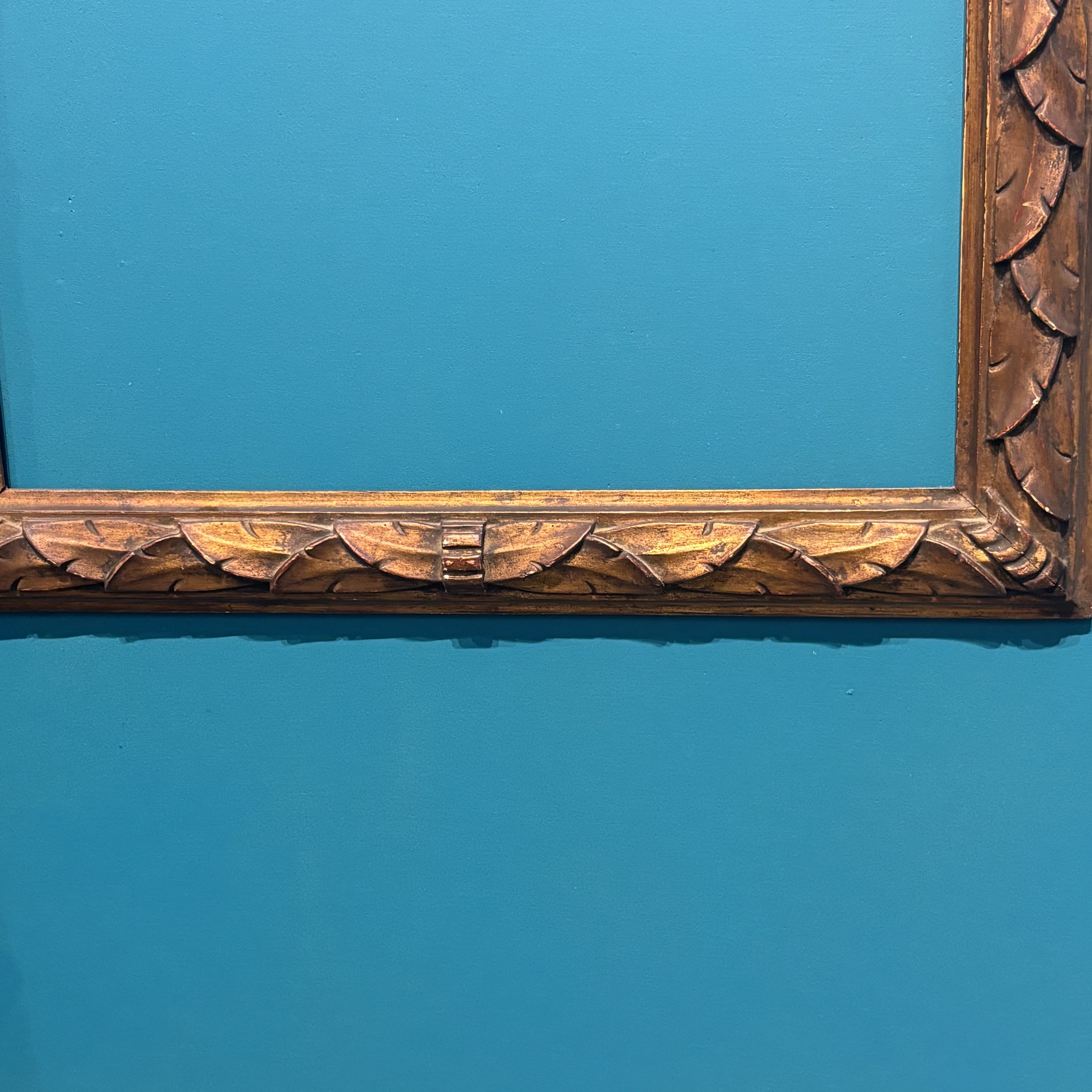 Antica coppia di cornici in legno intagliato epoca fine XIX secolo . doratura bronzata . Mis 69,50 x 52,50 (utili 60,4 x 43,50) - immagine 4