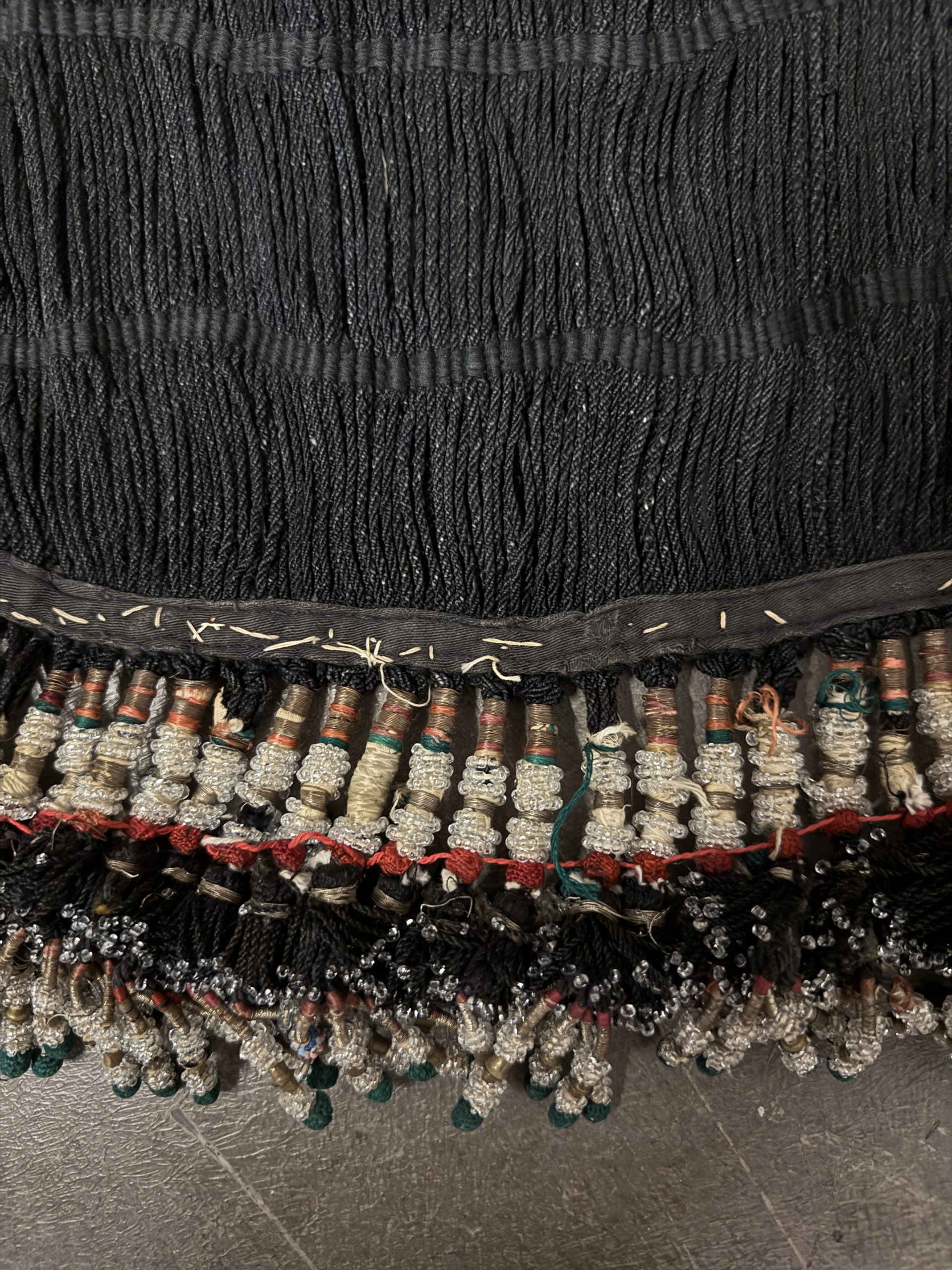 Nappa per capelli vintage Uzbekistan, con perline, 50x37cm - immagine 2
