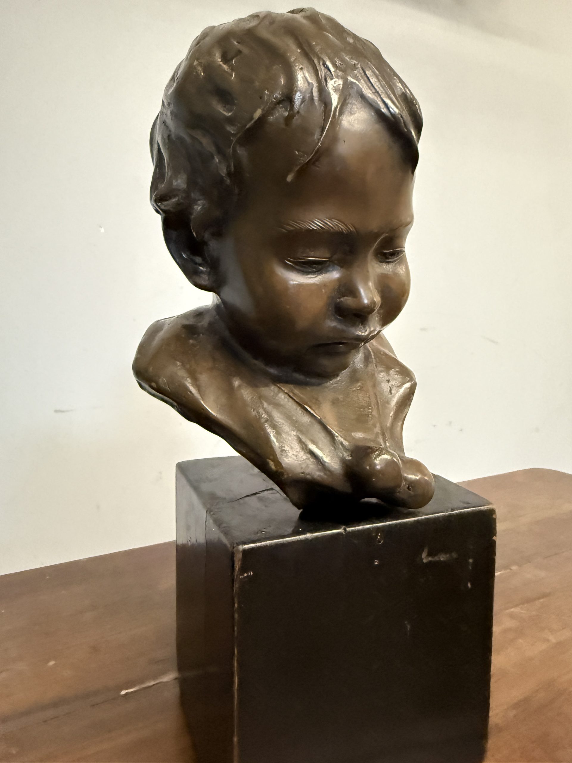 Antica scultura in bronzo volto di bambino. Lionello Balestrieri. (Cetona 1872-1958), fine XIXsec - immagine 6