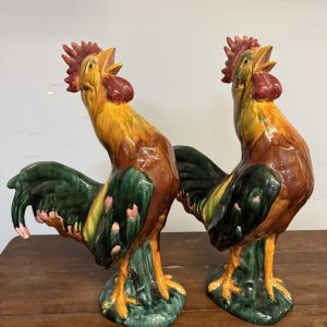 Alternative view of Coppia di galli vintage in ceramica smaltata dipinta, anni '70, 57x39x18cm