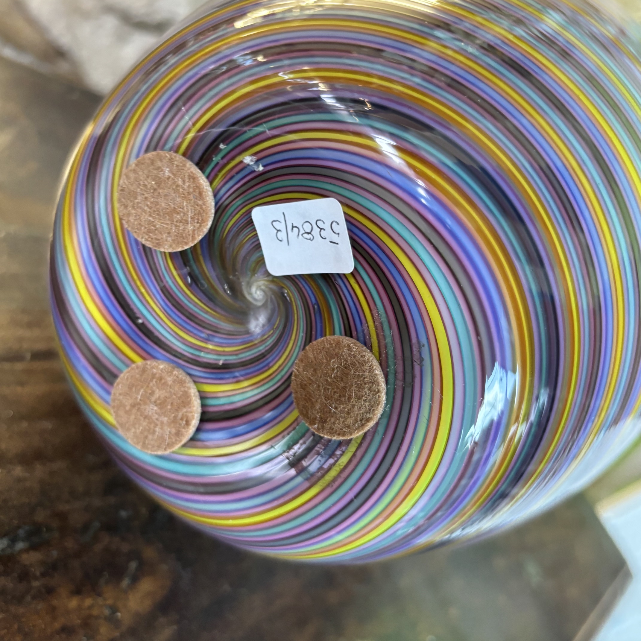 Grande Vaso vetro Murano anni 70 multicolor a strisce con etichetta originale Seguso . H 32 diametro cm 21. - immagine 8