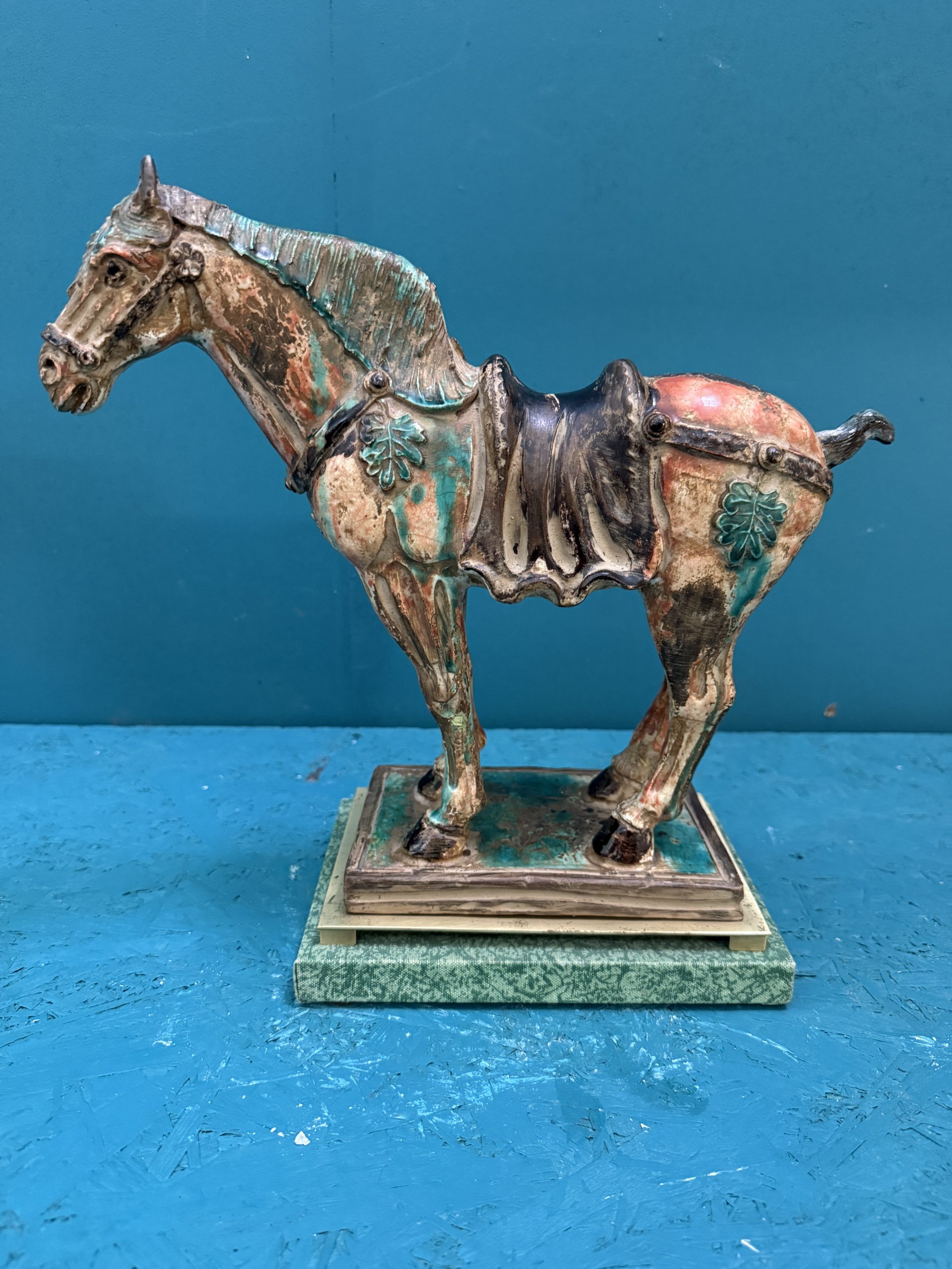 Cavallo in ceramica dipinta vintage Cina anni 50, 33x33x15cm