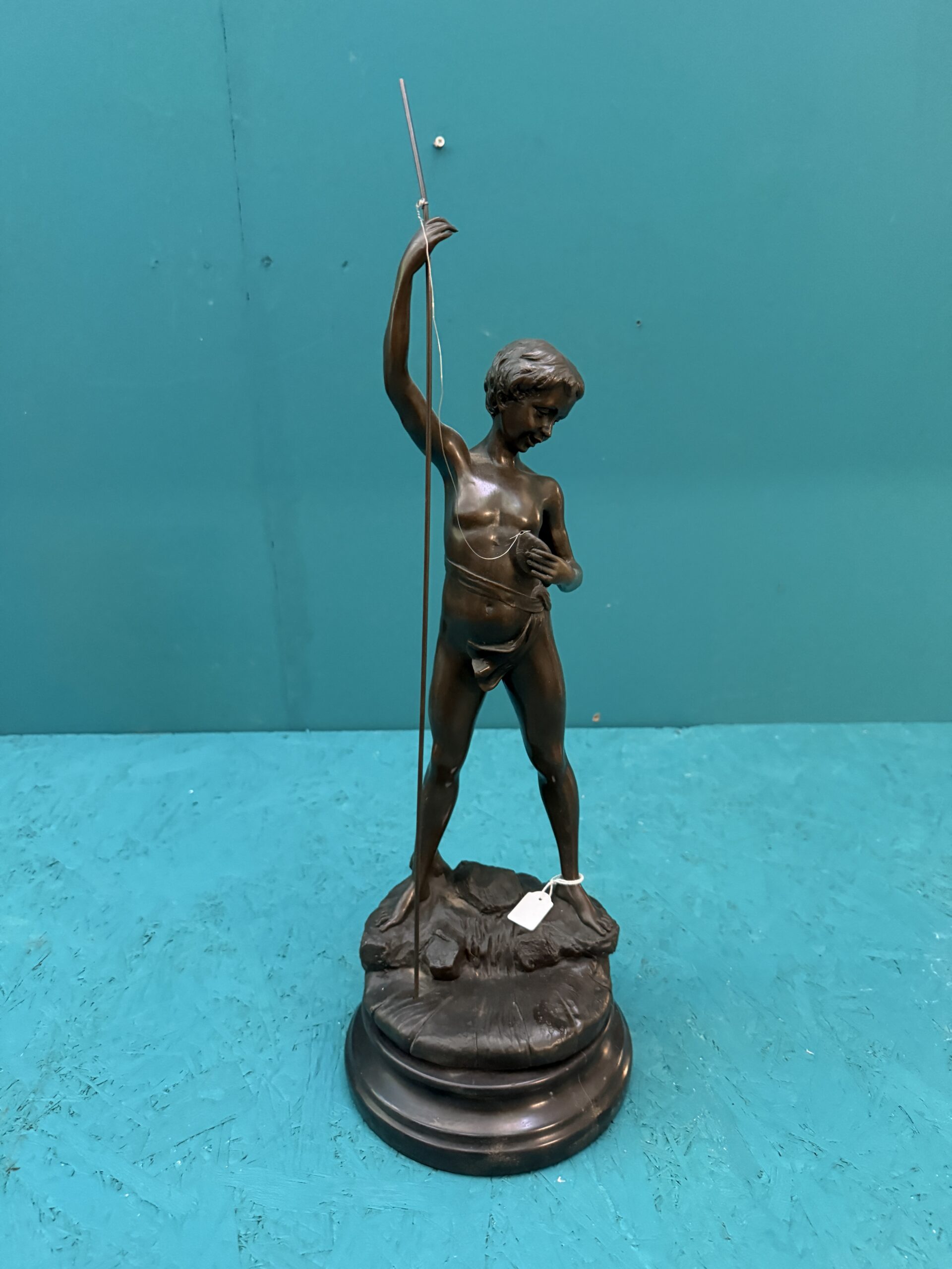 Auguste Moreau, Pescatore, antica scultura in bronzo con base in marmo, XIX sec, 55x20cm