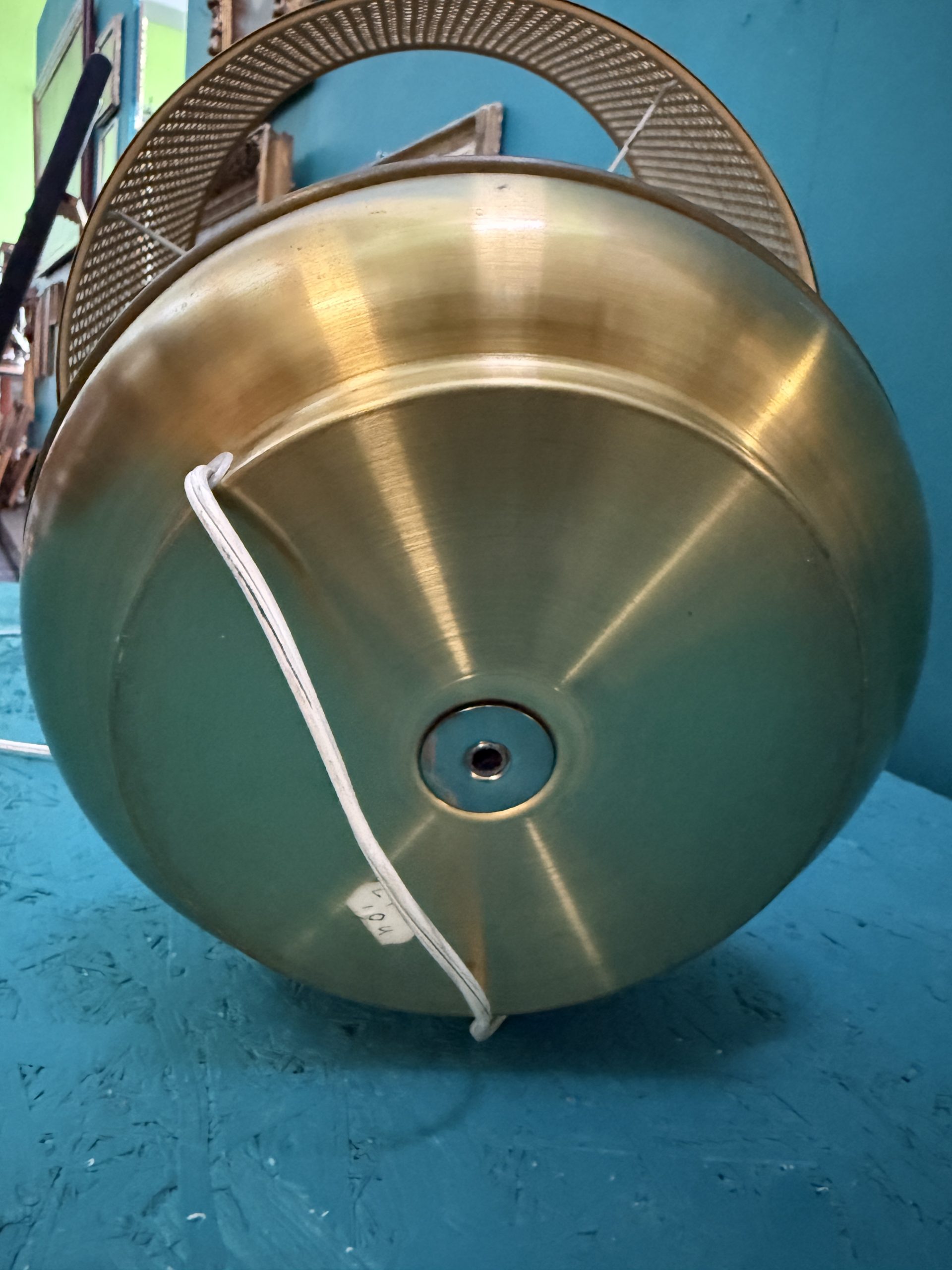 Lampada da tavolo anni '60 in ottone e vimini, 52x35cm - immagine 11