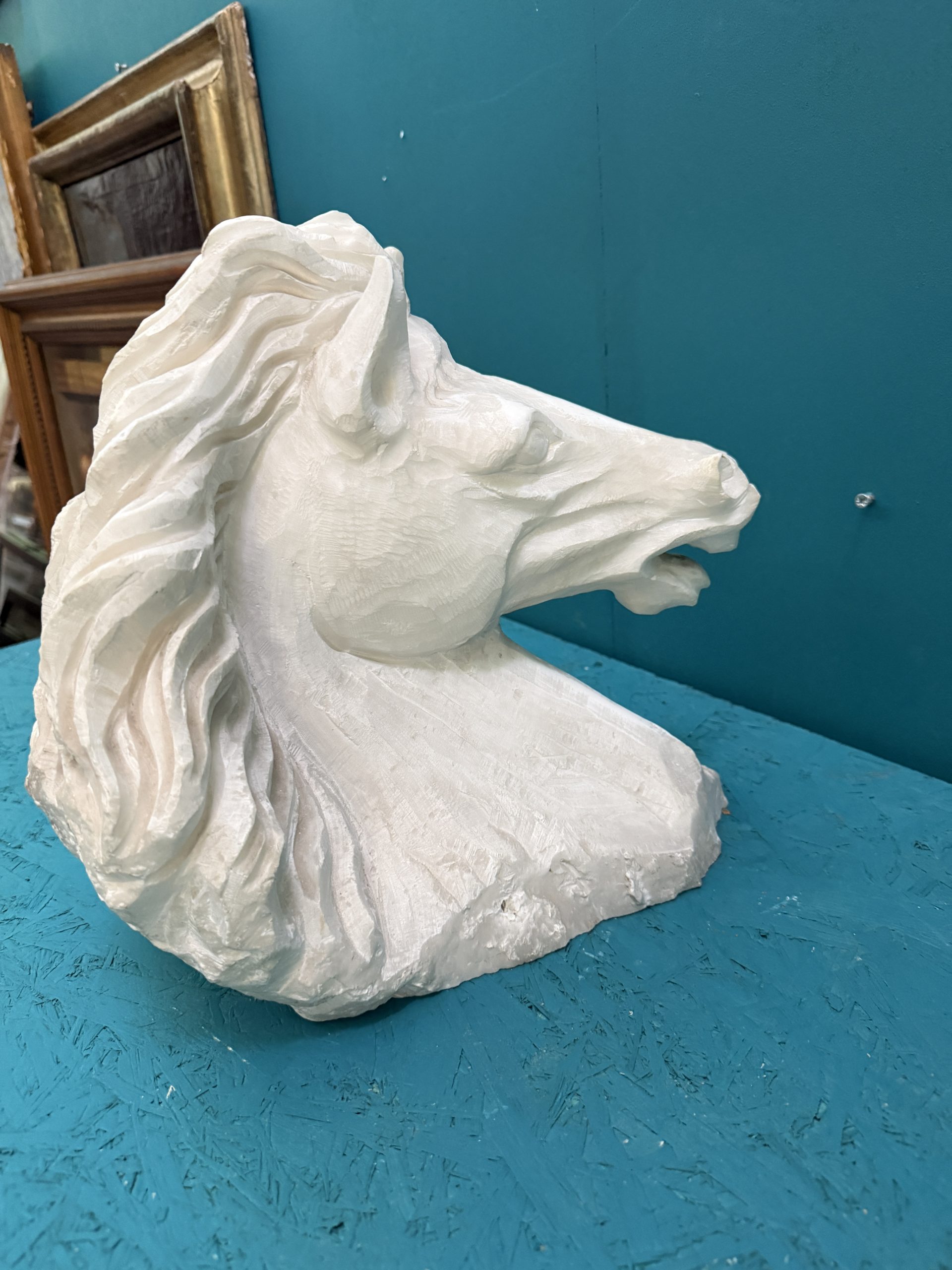 Scultura testa di cavallo in alabastro XX sec, 33x32cm - immagine 11