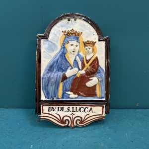Alternative view of Antica targa devozionale maiolica raffigura la Beata Vergine di San Luca, XIX sec, 35x23cm