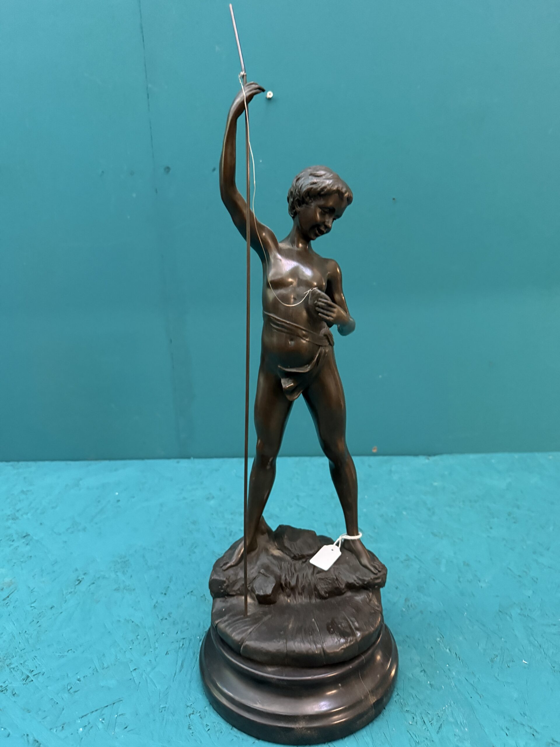 Auguste Moreau, Pescatore, antica scultura in bronzo con base in marmo, XIX sec, 55x20cm - immagine 2