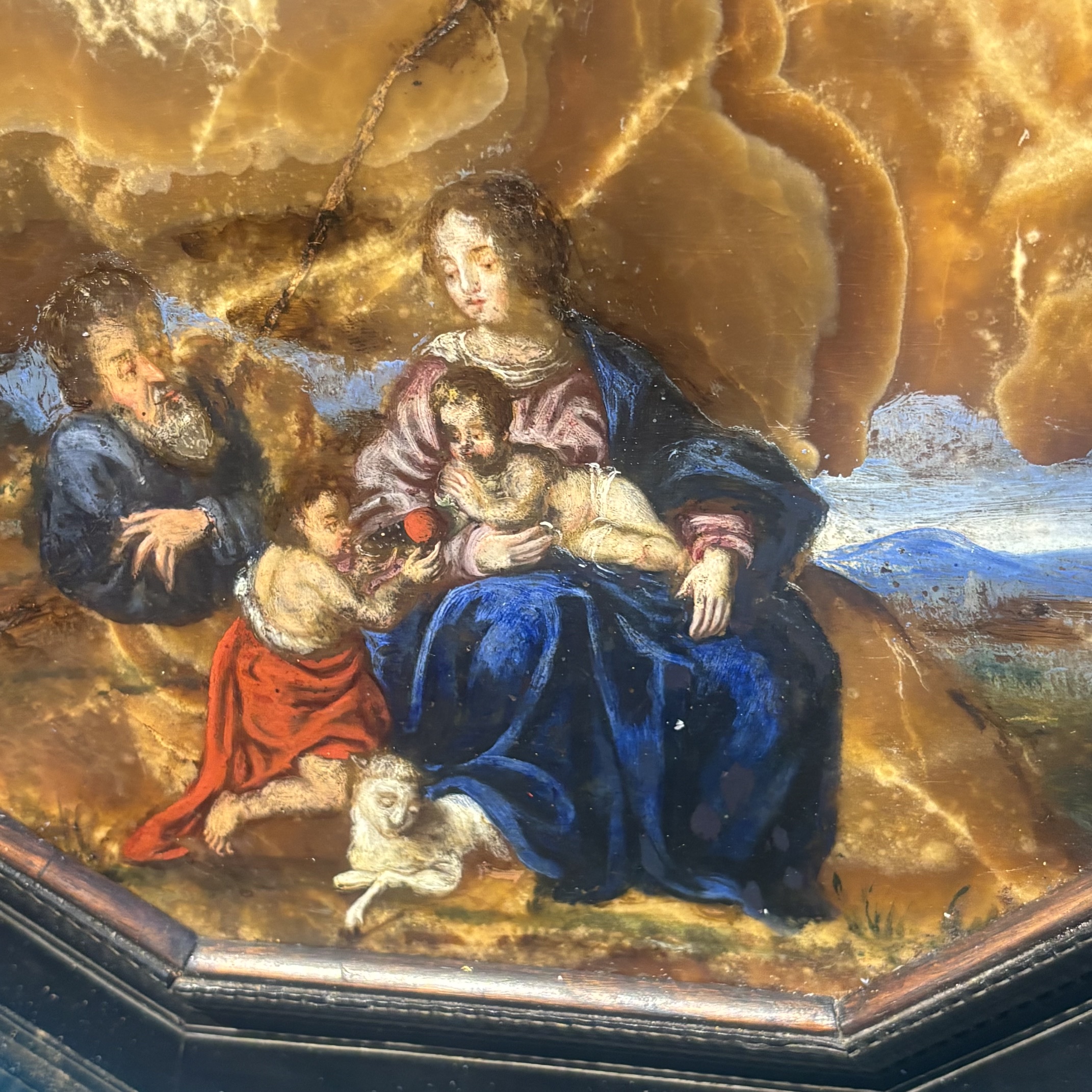 Antico dipinto ottogonale olio su Onice XVII sec . Sacra famiglia con S. Giovanino .Mis 33 x cm 28 - immagine 3
