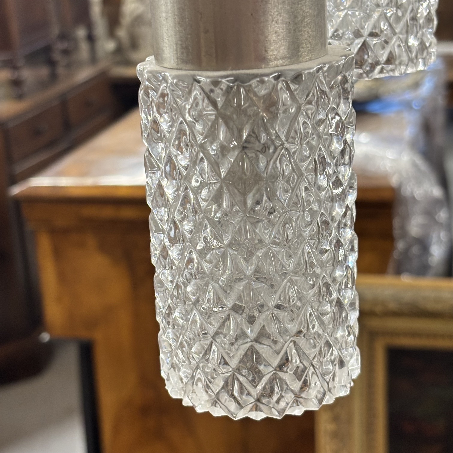 Lampadario Chandelier anni 70 a 10 Luci ondulato metallo e bicchieri vetro. - immagine 8