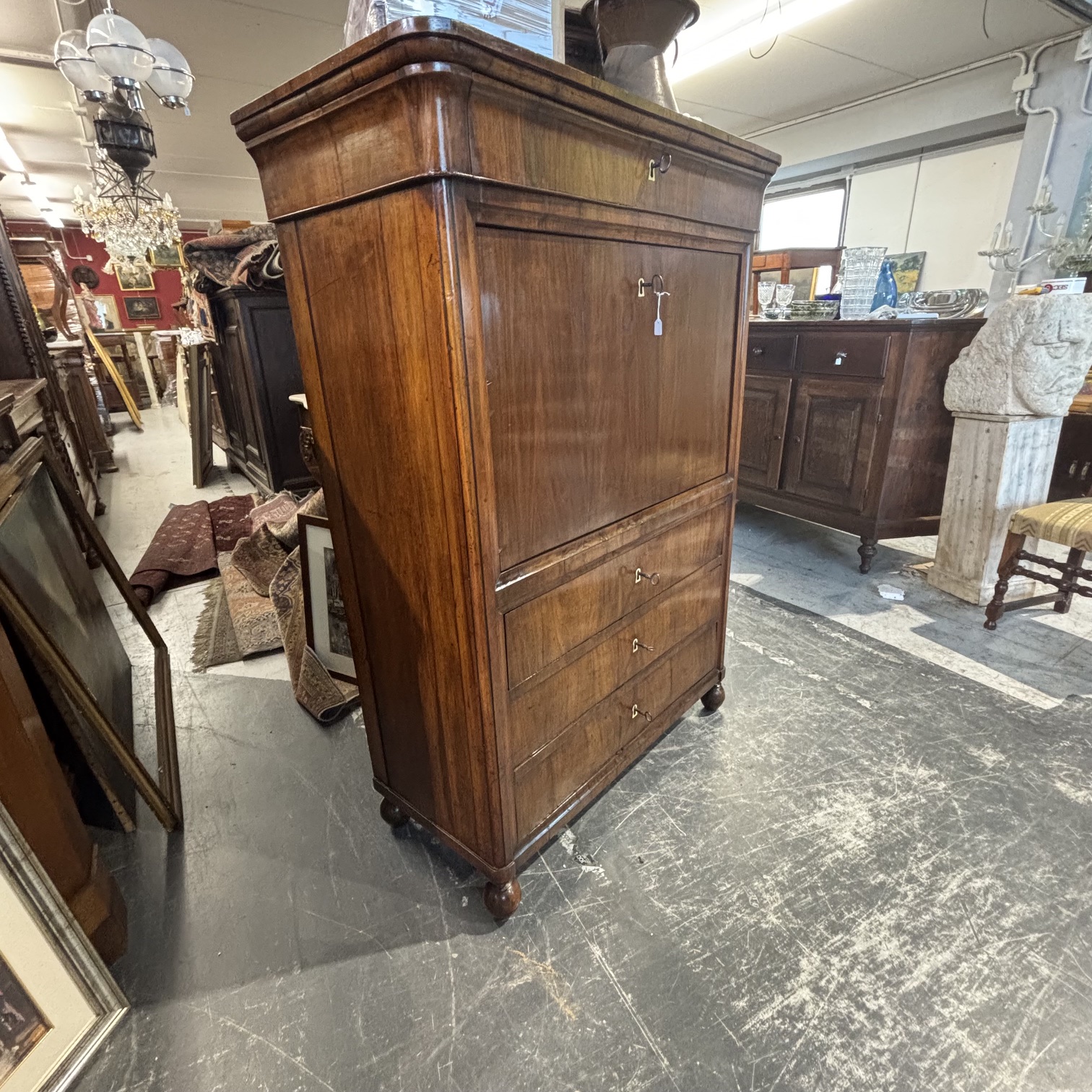 Antico splendido secretaire ribalta 1830 Carlo X Emilia noce e ciliegio. Restaurato. Mis H148 L 104 prof 48