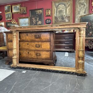 Antica cornice impero per dipinto o specchiera epoca XIX dorata. Base dipinta a finto marmo .Mis 168 x h 100 x 10 prof