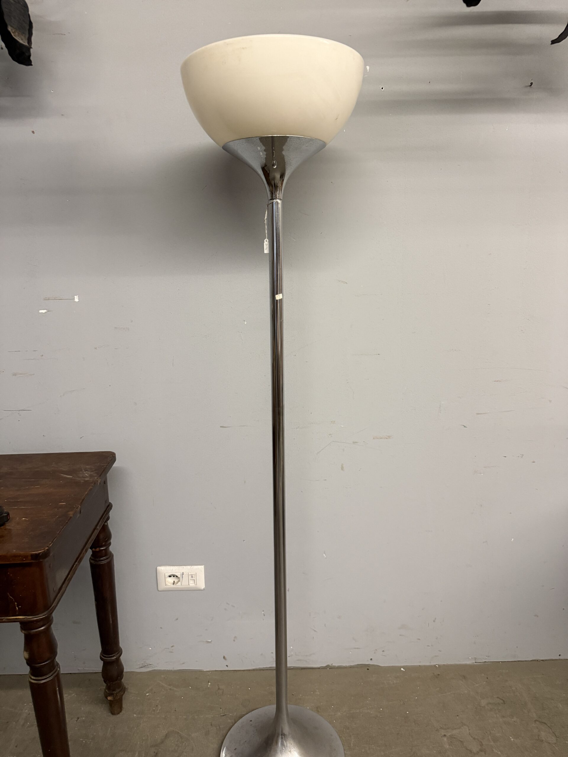 Lampada da terra Space Age di Franco Bresciani per Harveiluce Iguzzini, anni '70, 167x30cm