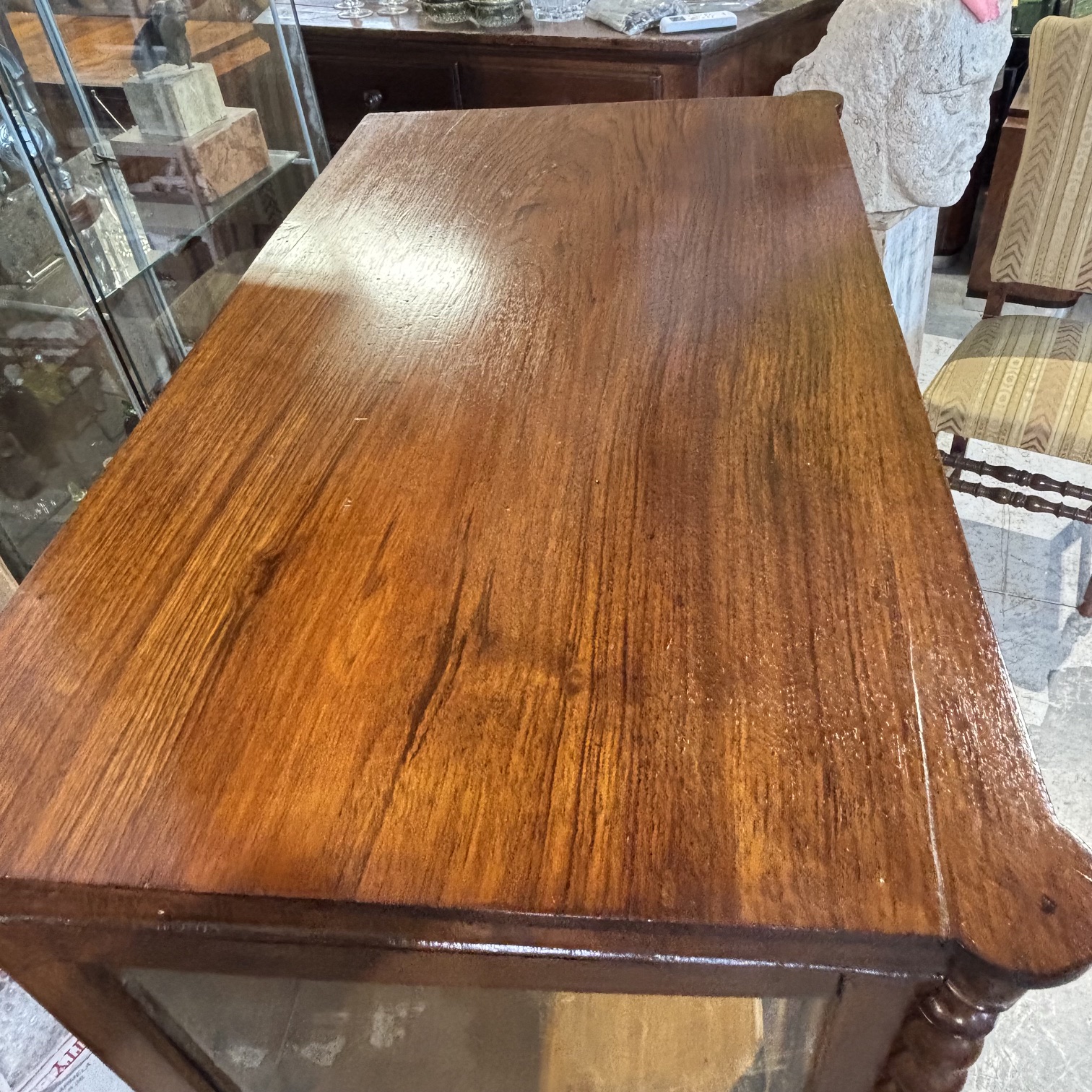 Antica piccola vetrina Libreria Carlo X 1820 in noce massello restaurata. Mis H cm 134 L76 Prof cm 42 - immagine 11