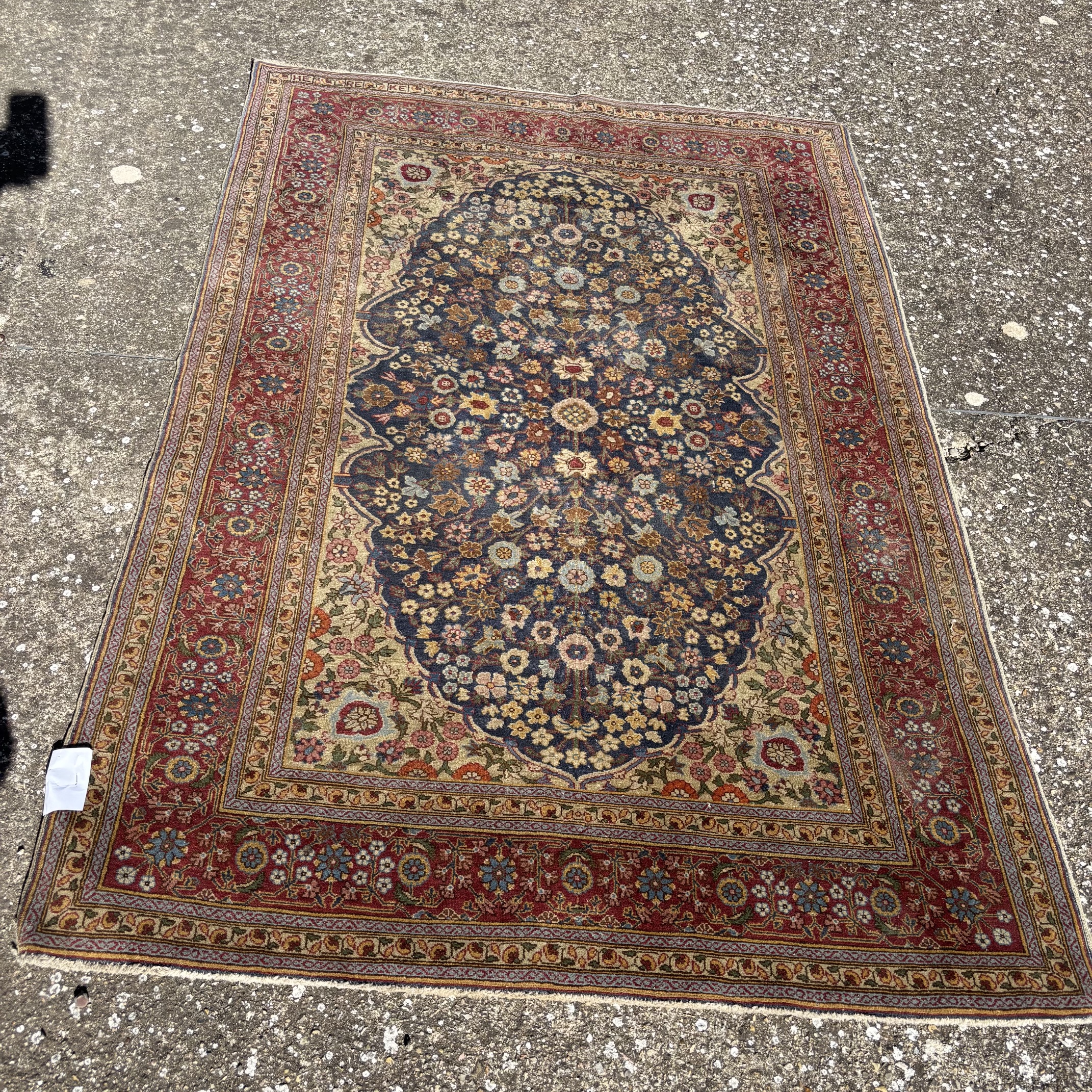 Tappeto HEREKE in seta firmato XX secolo cm 175 x cm 120. - immagine 2