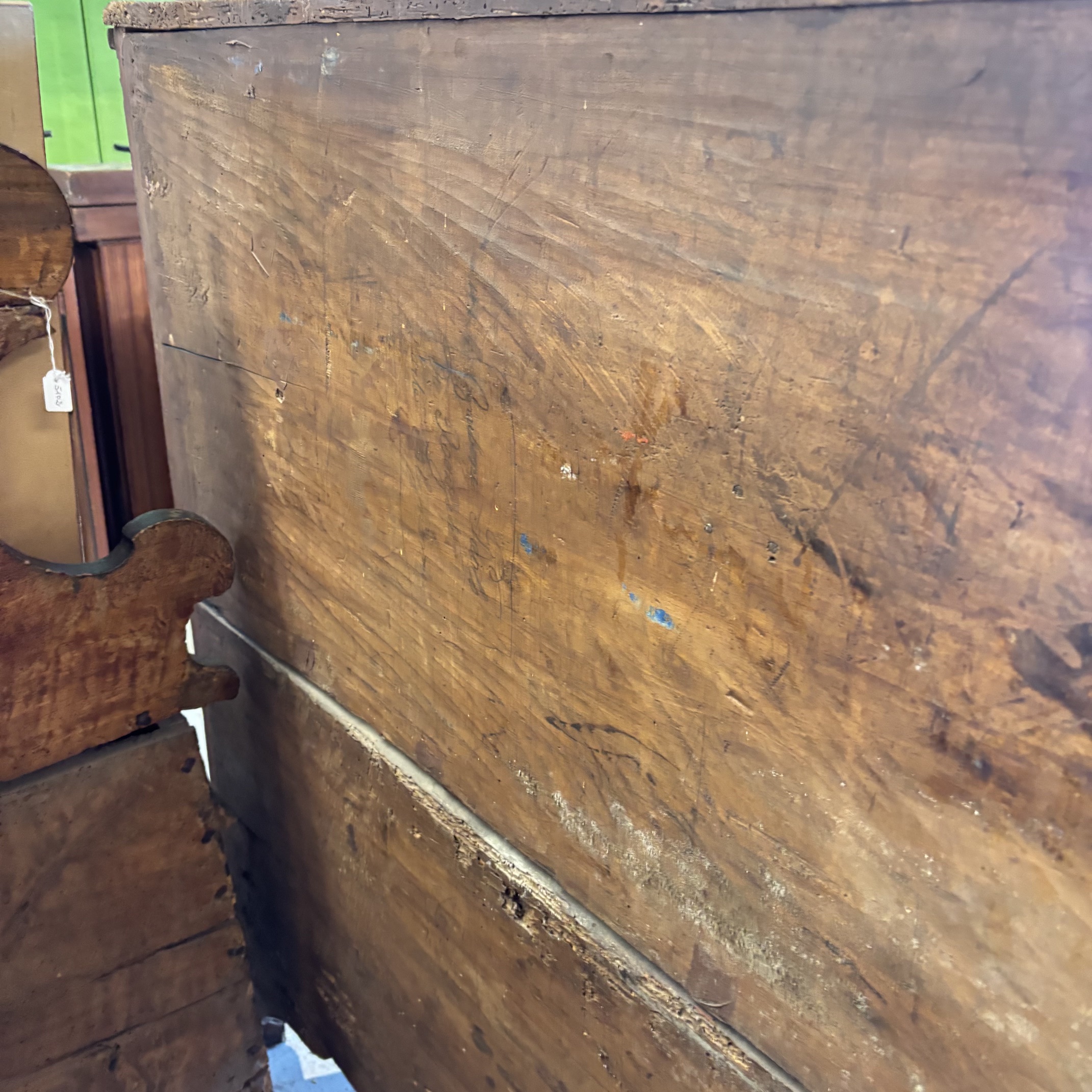 Antica credenza servante scantonata toscana XVIII secolo noce e abete. Mis L 139 prof cm 56 H 108 - immagine 9