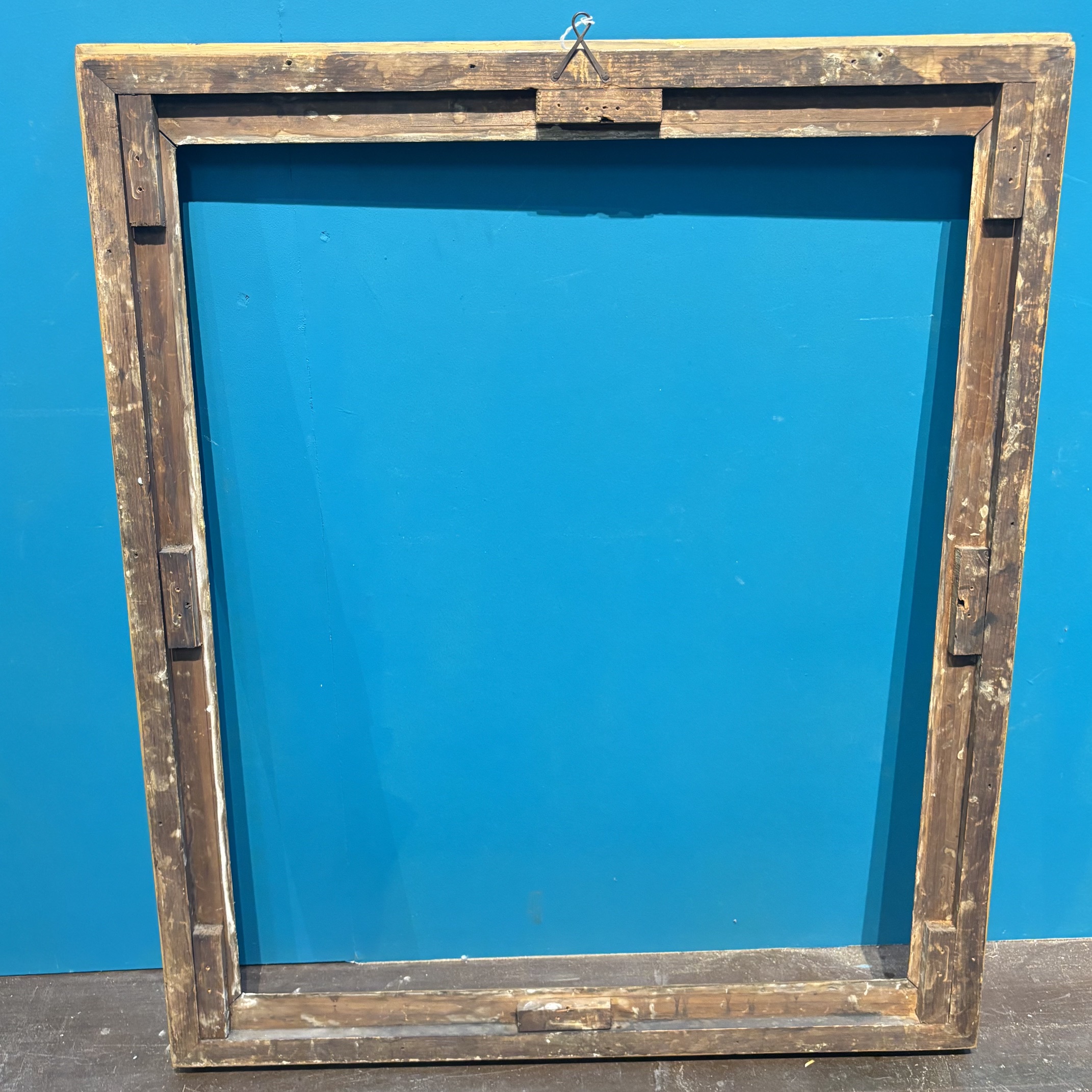 Antica cornice epoca XIX foglia oro con inciso floreale. Mis esterne cm 92 x 78 (utile cm 77,50 x 64,50) - immagine 9