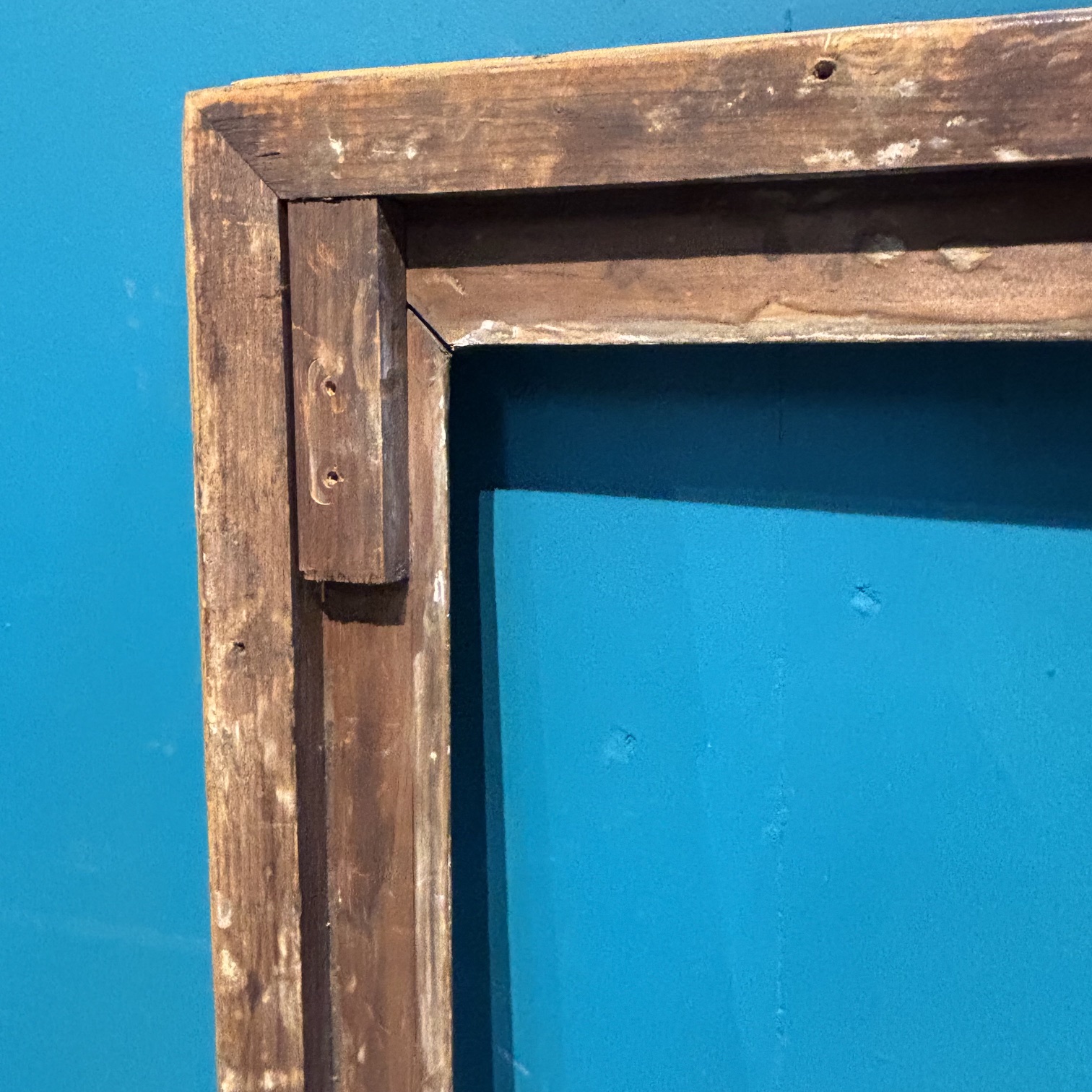Antica cornice epoca XIX foglia oro con inciso floreale. Mis esterne cm 92 x 78 (utile cm 77,50 x 64,50) - immagine 10