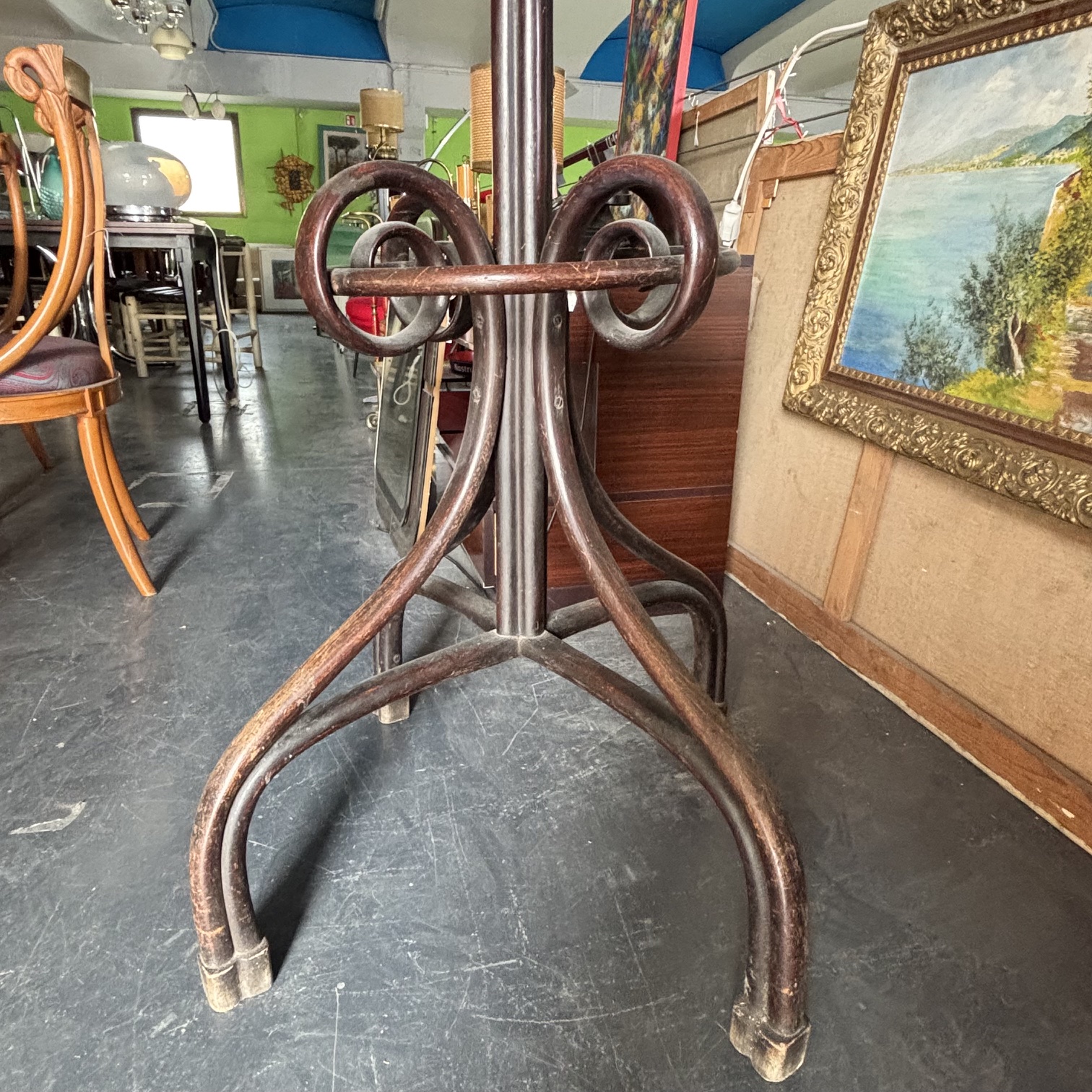 Antico Attaccapanni in legno di faggio Curvato Thonet anni 1940. Mis h cm 195 Larghezza cm 73 - immagine 6